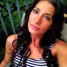 Lahnah Rossbach's Instagram, Twitter & Facebook