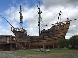 Les nuages de magellan forment un groupe de deux galaxies naines irrégulières du groupe local et voisines de la voie lactée dont elles sont probablement des satellites. Visite Du Bateau De Magellan Et D Autres Bateaux Legendaires Avis De Voyageurs Sur Nao Victoria Museo Punta Arenas Tripadvisor