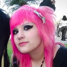 Tami Delgado (@_tamidelgado)