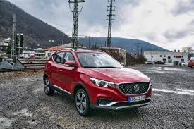 Mg'nin yeni elektrikli otomobili zs ev, şık tasarımdan ve hayat tarzınızdan ödün vermeden sıfır emisyonlu bir aracı kullanma keyfini size sunuyor. Mg Zs Ev Erfahrungsberichte Und Eindrucke Des E Suv Elektroauto News Net