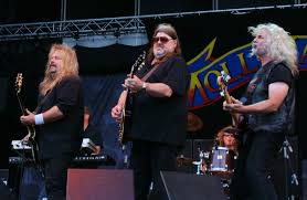 Molly hatchet live 1979 flirtin with disaster. Molly Hatchet
