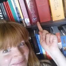 Erin Angell's Instagram, Twitter & Facebook