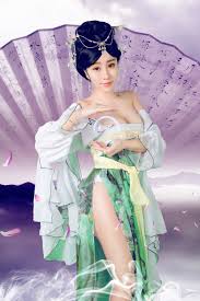   lovely - charming 可愛迷人