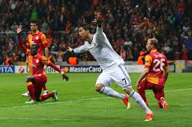 Galatasaray son dakika transfer haberleri, galatasaray fikstürü, maç sonuçları, kadrosu, puan durumu ve daha fazlası için www.tr.beinsports.com.tr adresini ziyaret edin. Galatasaray Vs Real Madrid Final Score 3 2 3 5 Real Madrid Lose In Istanbul But Advance Anyway Sbnation Com