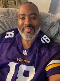 Vance Simpson's Instagram, Twitter & Facebook