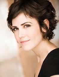 Blunt cut wavy short hair is really cute hairstyle for. Pin On Medium Hair