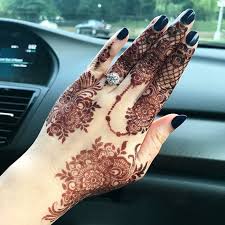 A henna tattoo is a type of a tattoo that is usually temporary. 42 Trendy Henna Tattoo Design Ideas To Try Henna Tattoo Designs Henna Designs Hand New Mehndi Designs