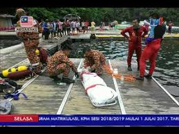 It's located offshore and south of the main island, and can easily be reached by a boat. Lemas Mayat Remaja Lelaki Ditemui Di Dasar Tasik Dayang Bunting 27 Jun 2017 Youtube