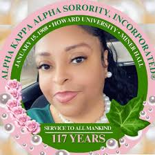 UPDATE: A 19-year-old woman involved in the deadly Foot Locker shooting in  Eastpointe has been formally charged and is set to be arraigned today. Read  more:  themetrodetroitnews.com/19-year-old-woman-charged-with-murder-after-shooting-at-foot-locker  ...