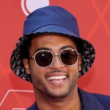 Bobby Wooten's Instagram, Twitter & Facebook