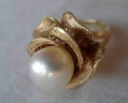 Heavy 14k Yellow Gold Floral Pearl Ring 9 6 Grams Size 5 75 Gold Pearl Jewelry Gold Rings Jewelry Pearl Ring