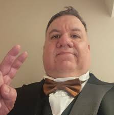 Dennis R. Román Luis