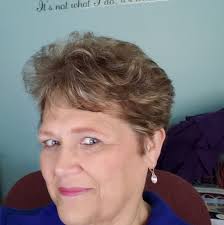 Is anyone aware of a location that is currently available for lease in  Owosso area for Glitter Glam business?