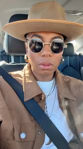 Sun’s out, ass fat, skin pretty, soul beautiful, & music taste is  impeccable., I’m shocked by it too, y’all.