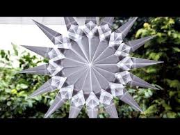 Fensterdeko Zu Weihnachten 104 Neue Ideen Weihnachtsstern Basteln Fenstersterne Basteln Fenster Dekor