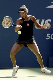Naomi osaka is a japanese professional tennis player. Naomi Osaka Weltburgerin Mit Medusahaaren Sport Sz De