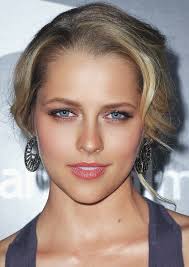 Fan Casting Teresa Palmer as Catherine Marks in The Hathaways Series