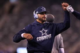 He played college football for the mississippi state bulldogs and was selected by the cowboys in the fourth round of the 2016 nfl draft. Dak Prescott Unterschreibt Vierjahresvertrag Bei Dallas Osterreichs Football Portal