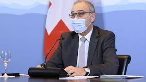 Er sieht das impfen quasi als bürgerpflicht. Parmelin Reist Allein Zu Verhandlungen Mit Der Eu
