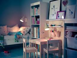 Dank der auswahlmöglichkeiten für bett, tisch und stühle lässt sich leicht ein zimmer mit passenden und vor allem sicheren möbeln ausstatten. Mobel Furs Kinderzimmer Living At Home
