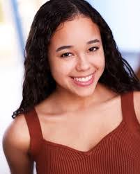 Annette Romo's Instagram, Twitter & Facebook