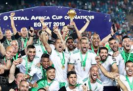 The algerian football team was established in 1962 after gaining independence from france, as the successor of the fln football team. L Equipe De Football Algerienne Bat Des Records Atalayar Las Claves Del Mundo En Tus Manos