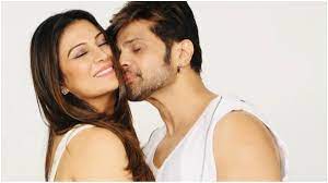 Himesh is the son of veteran gujarati music director vipin reshammiya.in gujarat he is from bhavagar city. Himesh Reshammiya Is Full On Filmigiri As He Celebrates Second Wedding Anniversary With Wife Sonia Kapoor Celebrities News India Tv