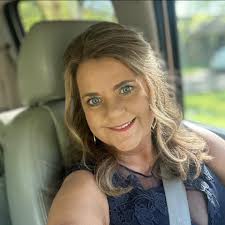 Where to find a middle cabinet in Ole Miss?