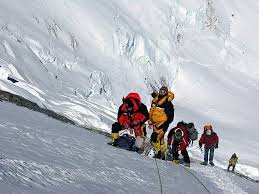 Pin By Jose L On Mount Everest Everest Mountaineering Climbing Climbing Everest