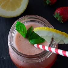 Un buon cocktail analcolico alla frutta è l'ideale per accompagnare un antipasto sfizioso o per gli stuzzichini da buffet durante un aperitivo. Cocktail Di Fragole Analcolico Salute E Bellezza In Cucina