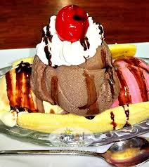 Bake in the oven for 45 minutes or until a toothpick inserted in the center of the cake comes out clean. Banana Split Recipe Panlasang Pinoy Image Of Food Recipe