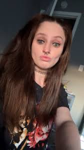 Hi everyone 🥰 I'm Lola and I'm 27! The photo with black hair was from when  I was 16 I cannot believe it's been over a decade