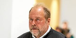 Jul 04, 2021 · dupont moretti devrait dégager de son poste de ministre!!! Bretagne Eric Dupond Moretti Les Proces Bretons Du Tenor Du Barreau Le Telegramme