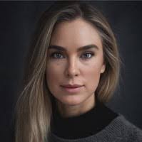 Shannon Gilman's Instagram, Twitter & Facebook