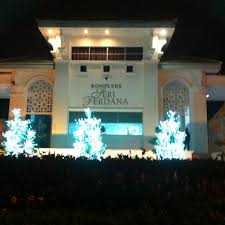 Pemisahan dan kemerdekaan singapura menjadi rasmi pada 9 ogos 1965. Kediaman Rasmi Perdana Menteri Kompleks Seri Perdana