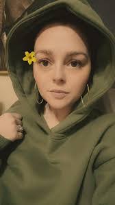 Amanda Chenault's Instagram, Twitter & Facebook