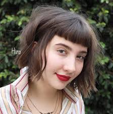 Finding a hairstyle to suit your face shape means bad hair days will be a problem of the past, here are our favourite styles. Ø¨Ø´ÙƒÙ„ Ø£Ø³Ø§Ø³ÙŠ Ø®Ø·Ù‰ Ø­Ø§ÙØ¸Ø© Round Face Short Bangs Designedbysea Com