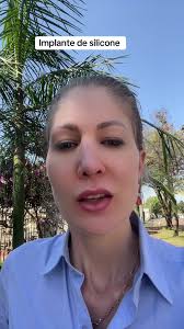 Dor nas Axilas Após Cirurgia de Implante de Silicone