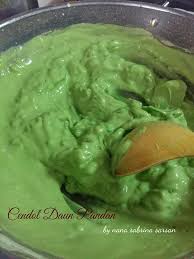 Cendol /ˈtʃɛndɒl/ is an iced sweet dessert that contains droplets of green rice flour jelly, coconut milk and palm sugar syrup. Resepi Cendol Homemade Tanpa Kapur Iluminasi