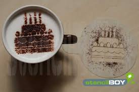 Gestalten sie ihre eigene schablone für kuchen, torten und andere desserts. Cappuccino Schablone Torte Geburtstagstorte Essen Trinken Cappuccino Schablonen Stencilboy De Die Dresdner Schablonenmanufaktur