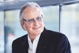 Mansour ojjeh first became involved in formula one in 1979, when the tag group sponsored williams. L1n7ncwn18j Cm
