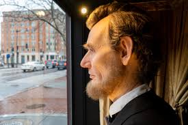 The Artist Behind That Super Lifelike Abe Bust At The Lincoln Theatre Won  An Oscar