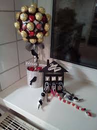 Shortly after the sofa bed has been delivered to the new flat, sarah invites herself to a little dinner.: Mitbringsel Zum Einzug In Die Neue Wohnung Neue Wohnung Mitbringsel Geld Verpacken