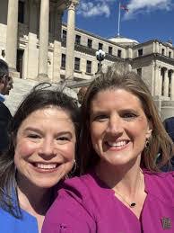 Anne Klenke's Instagram, Twitter & Facebook