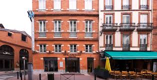 Ours blanc wilson toulouse is located a few steps away from marche victor hugo. Official Site Hotel Ours Blanc Centre In Toulouse Book Direct