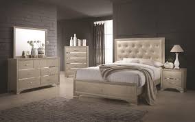 Ideal for homes with a little more room. Coaster Furniture Beaumont 4 Piece Upholstered Bedroom Set In Champagne