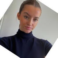 Candice Mathon's Instagram, Twitter & Facebook