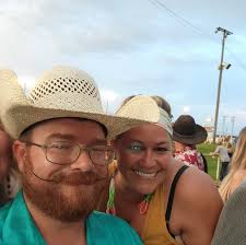 I'm running late for work when I saw this fb memory pop-up. It made me  realize something, that if things haven't changed in 17yrs, they likely  never will and that's okay. I