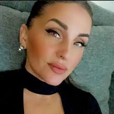 Susan Braxton (@suanbraxton)