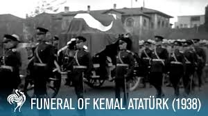 Mustafa kemal atatürk 1881 yılında selânik'te kocakasım mahallesi, islâhhâne caddesi'ndeki üç katlı pembe evde. Funeral Of Kemal Ataturk Former President Of Turkey 1938 British Pathe Youtube